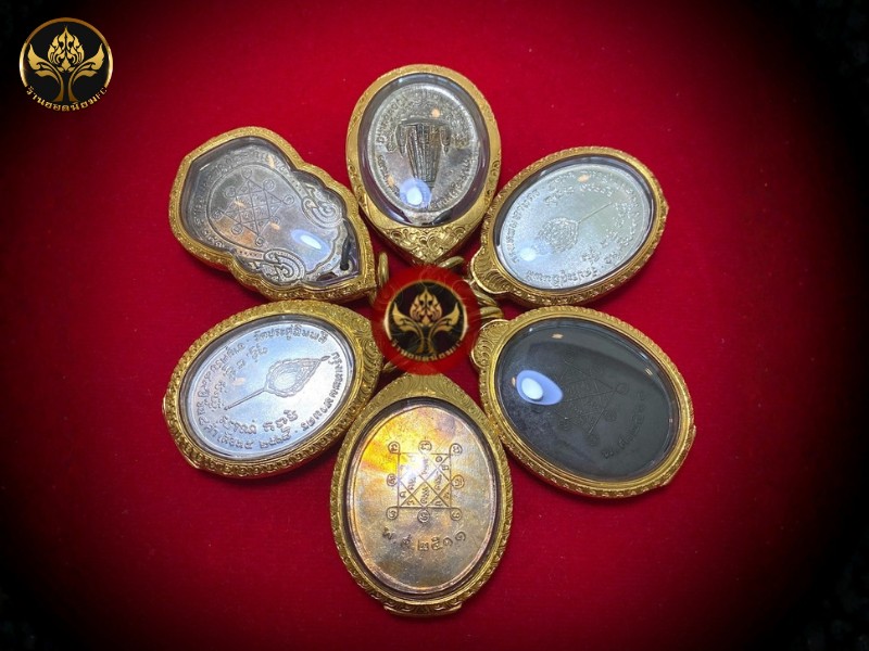 รับเช่าพระเครื่องยอดนิยมทุกชนิด รับเช่าพระเครื่องยอดนิยมทุกชนิด